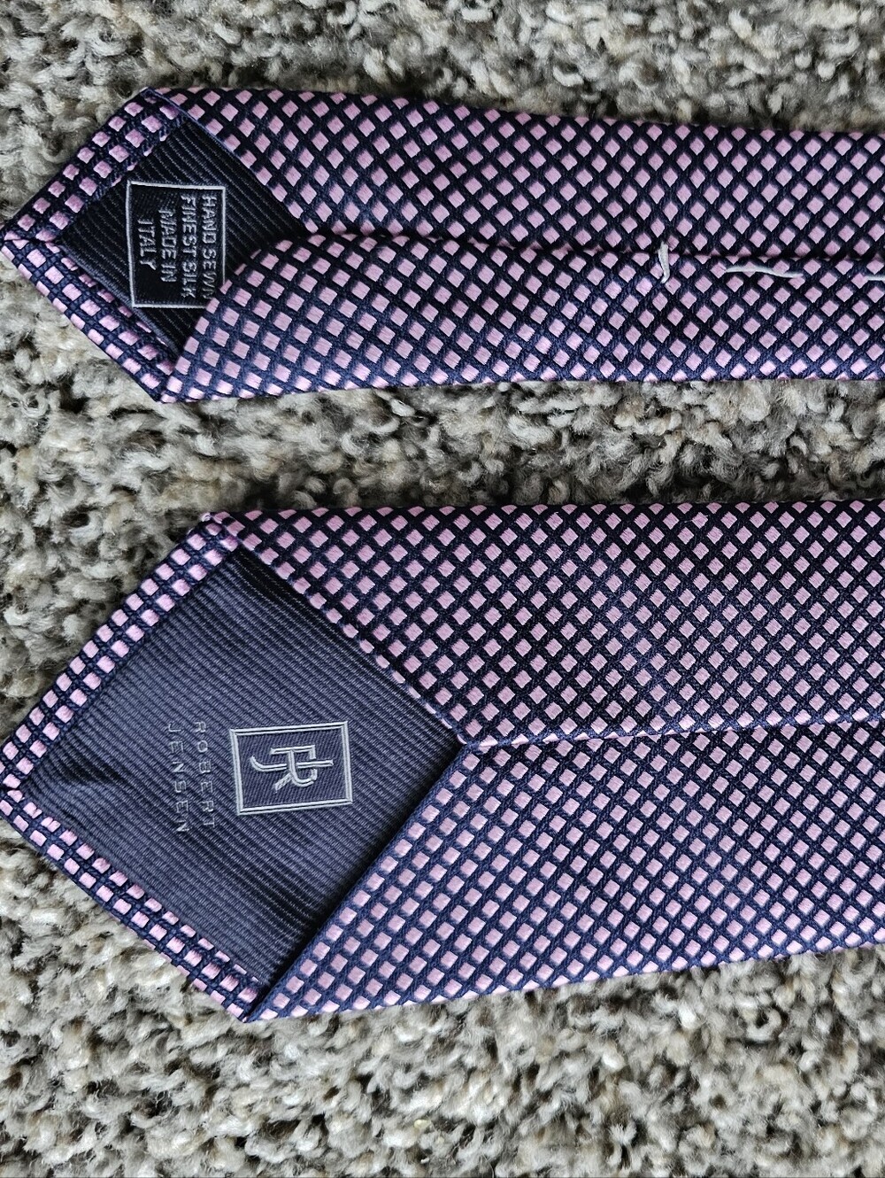 Robert JENSEN Pink and Navy Geometric Silk Tie